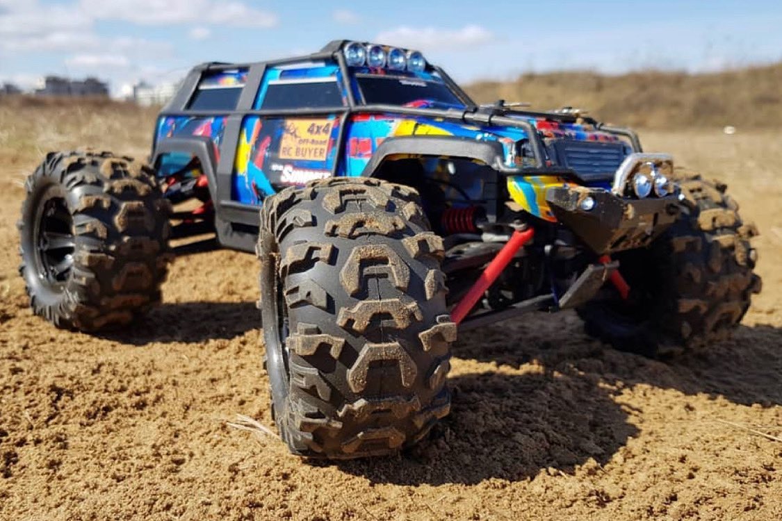 Traxxas's tweet photo. The 1/16 #Traxxas Summit may be small, but once you hit the dirt … BIG fun. 🙌🏼

#Traxxas116Summit [[Model # 72054-5]]
#FastestNameInRadioControl
#TraxxasFanPhoto 📸: rc_buyer https://t.co/mT5yHWMt4T