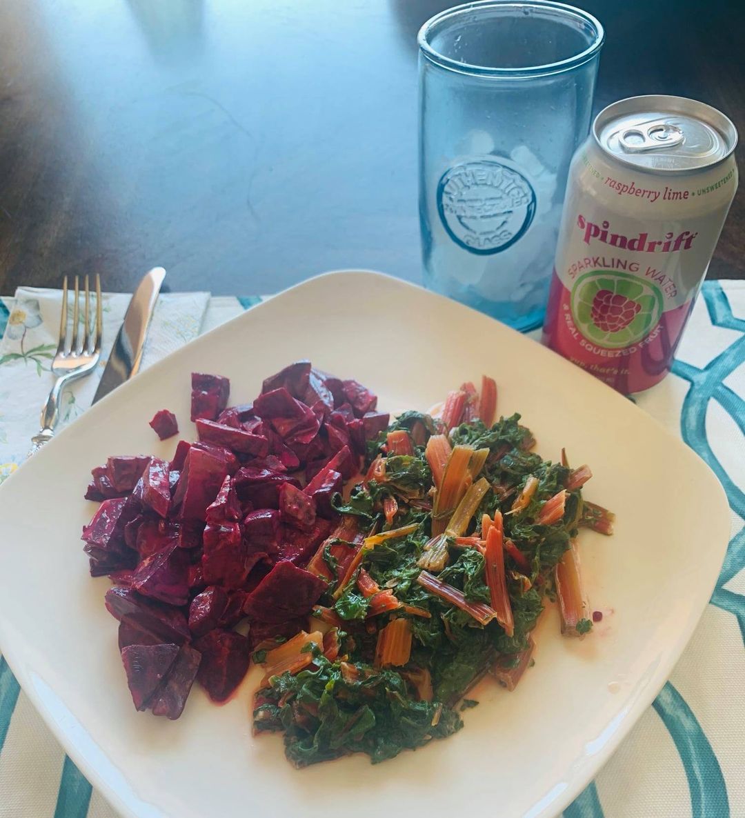 SkinnyLife1's tweet photo. Buttery beets and fresh Swiss Chard! A perfect summer lunch for me! I grew up eating out of our summer garden almost every day and grew to love the different flavors of a huge variety of vegetables thanks to Mom. Enjoy your summer veggies! 🍅🍆🥦🥬🥒🌶🌽😋
#veggies #HealthyFood https://t.co/wkKrX5iIra