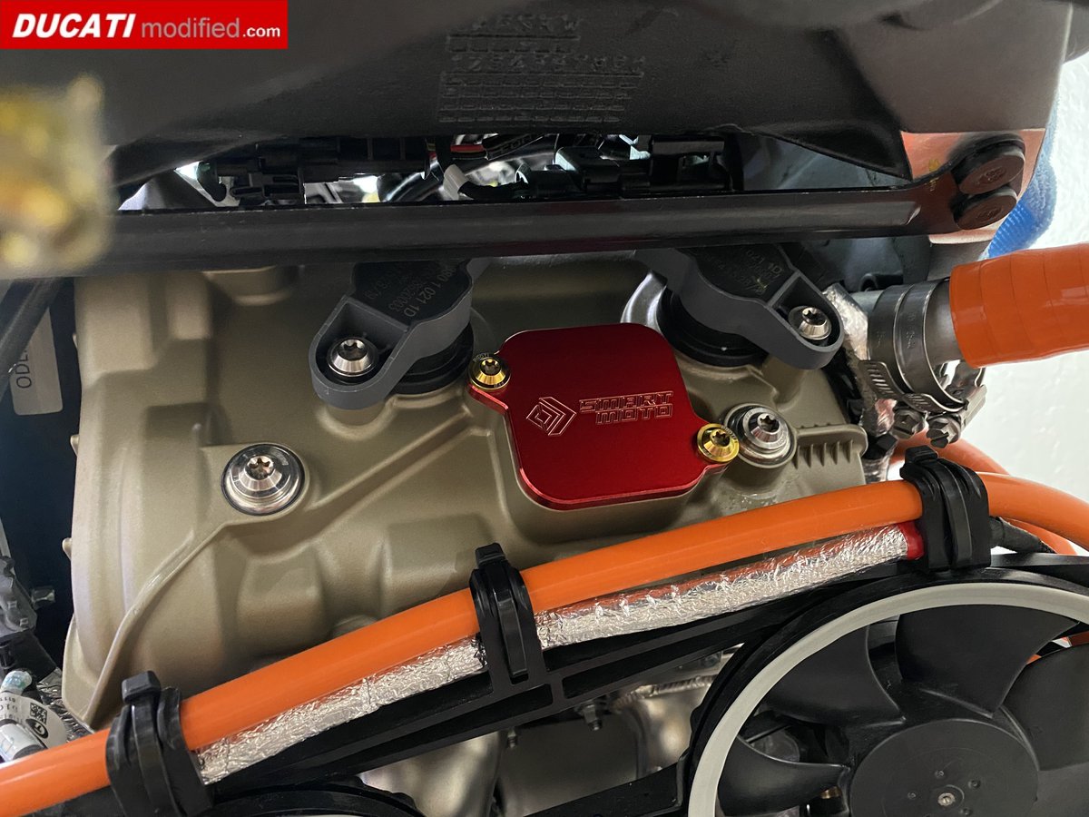 Custom Red Block Off plates PLE-118 from Smart-Moto for Ducati Panigale V4 25° Anniversario 916

Details click here:
ducatimodified.com/threads/ducati…

#ducati #ducatipanigale #ducatipanigalev4 #panigalev4 #ducatimodifiedforum #ducatimodified #panigale #ducatiperformance #proti #protiffr