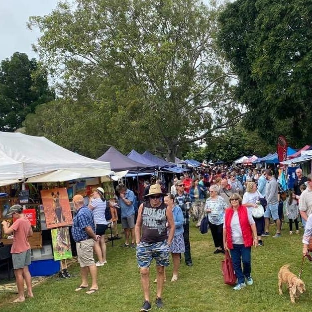 Fantastic morning at the Yungaburra Markets with people coming from all over the region.

I am pictured with Maria and daughters Georgie and laluna and grandsons Rhys and Bjorn.

- Shane Knuth MP