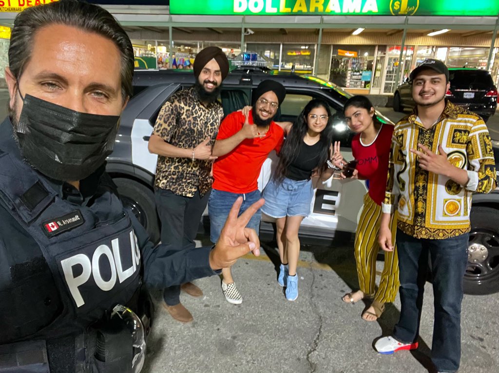 PCArsenault's tweet image. Now, more than ever, it’s important to surround yourself with good hearted, positive people with good intentions. That’s why it was an honour to chat with this group of friends when time allowed. 
.
Have a great weekend folks! Peace ✌🏼