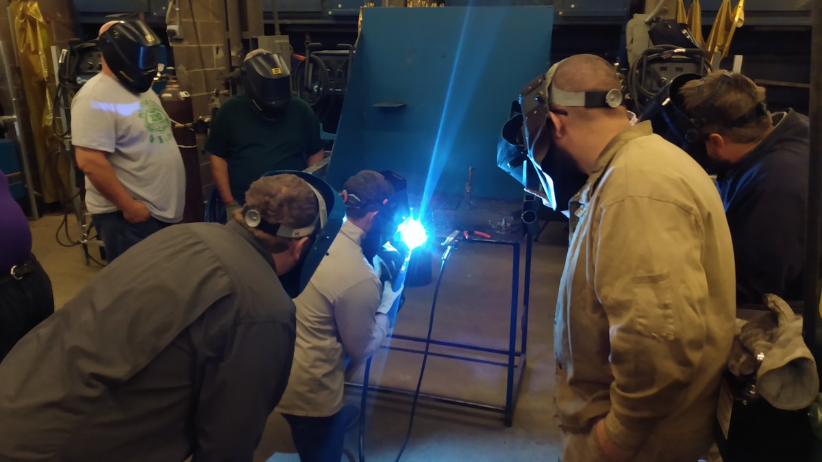 gerald@weldingdata.com tweet media