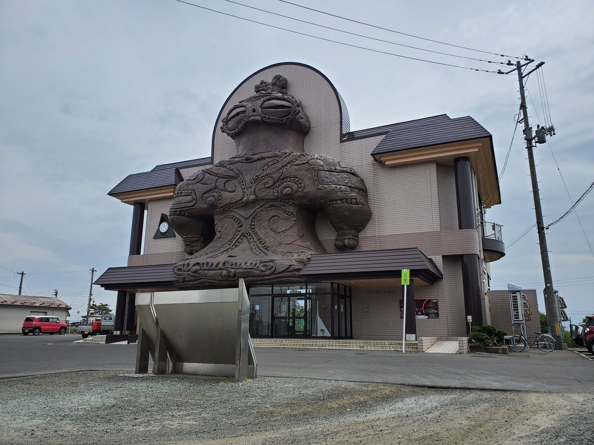 ゆいちき V Twitter Jr五能線木造駅 青森県つがる市 遮光器土偶 をモチーフにした高さ17 3メートルの鉄筋コンクリート製モニュメントがあり 目が7色に発光します 実は10色 つがる市には国指定重要文化財の 遮光器土偶 が出土した 亀ヶ岡遺跡 があり ゆいちき V Twitter Jr五能線木造駅 青森県つがる市 遮光器土偶 をモチーフにした高さ17 3メートルの鉄筋コンクリート製モニュメントがあり 目が7色に発光します 実は10色 つがる市には国指定重要文化財の 遮光器土偶 が出土した 亀ヶ岡遺跡 があり