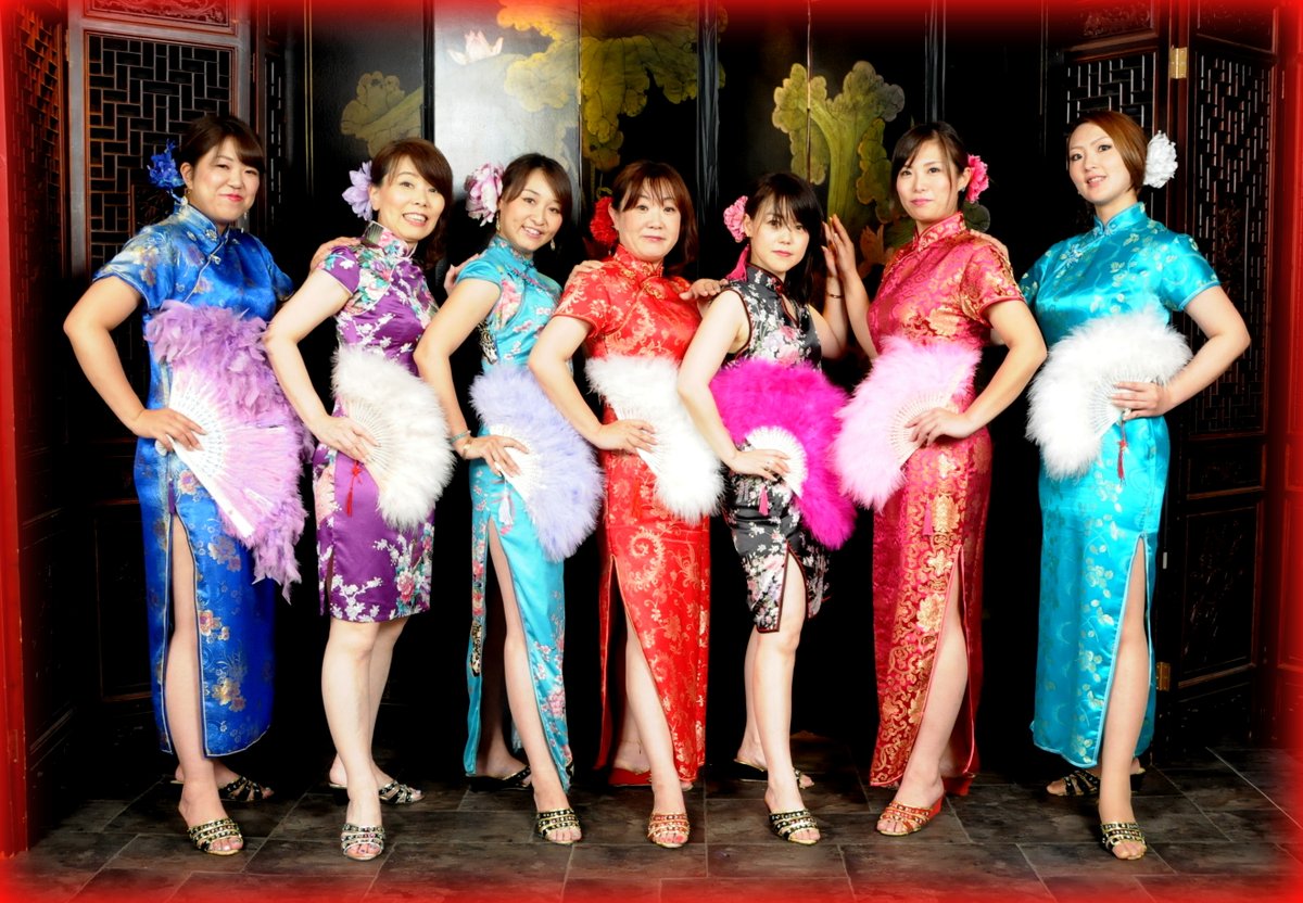 笑顔変身写真館 横浜中華街 Pa Twitter 笑顔変身写真館のチャイナドレスは Sssサイズから８xlサイズまでとサイズ豊富な品揃え チャイナドレスは細い人しか着られない という思い込みを捨ててください 大きいサイズも可愛い色柄をご用意しておりますよ 笑顔変身