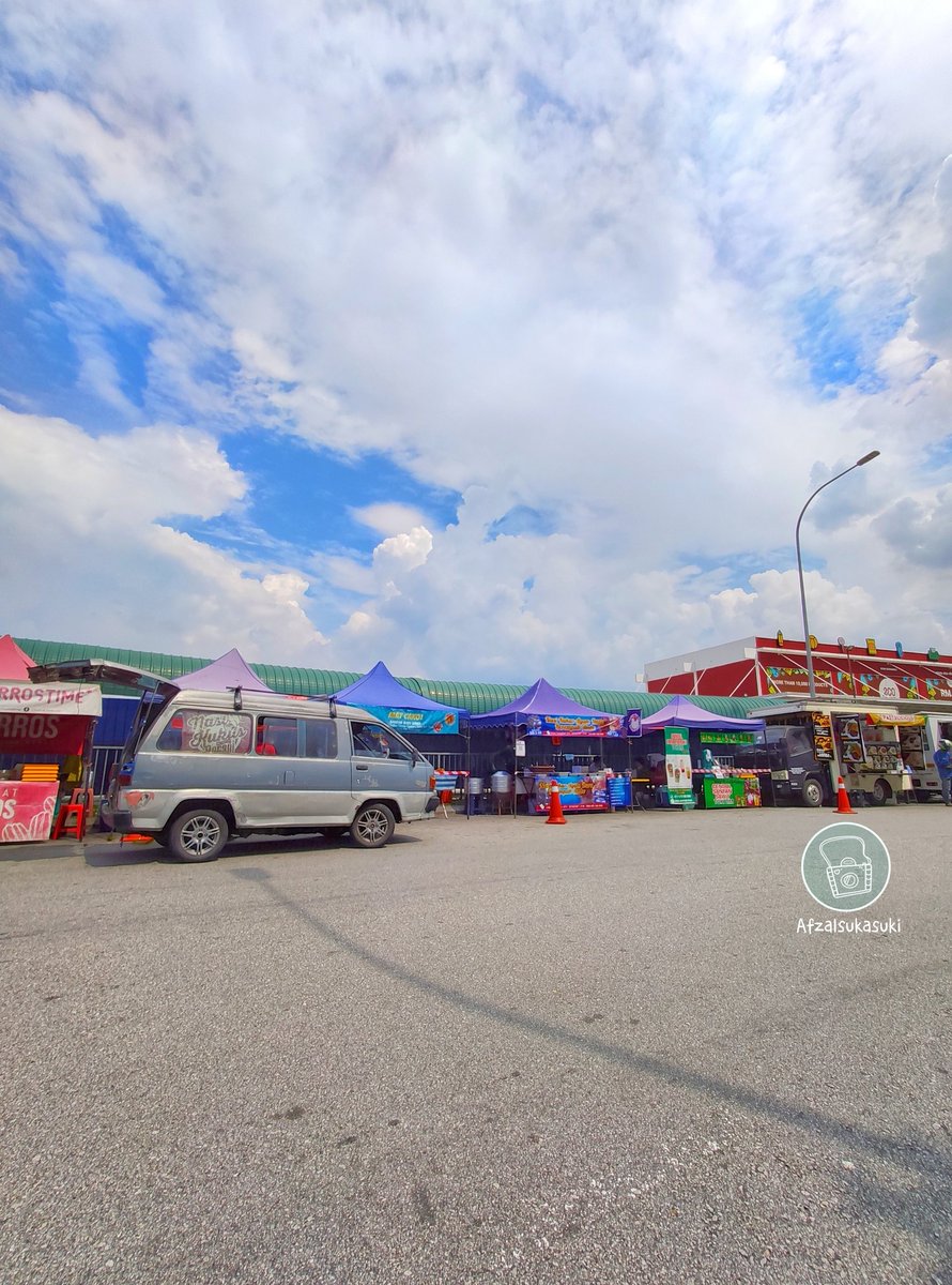 Nasi Ayam Dara Goreng Berempah padu Seksyen 9 Bangi

wasap.my/+601123165197/…

Google Maps
maps.app.goo.gl/XUg37ULpVmLtFr…

#BotakMakan