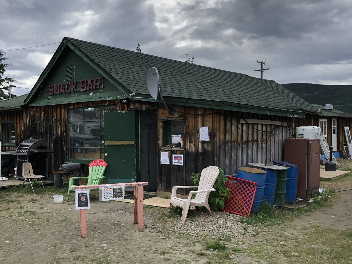 KennyDWallace's tweet photo. This is the World famous Keno City Snack Bar.
#kenocity #yukon #largerthanlife #explorecanada https://t.co/3HoyFLOwJ3