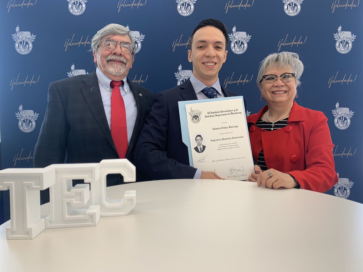 rubochoa's tweet photo. Felicidades Andrés https://t.co/JI2ed4TeBe