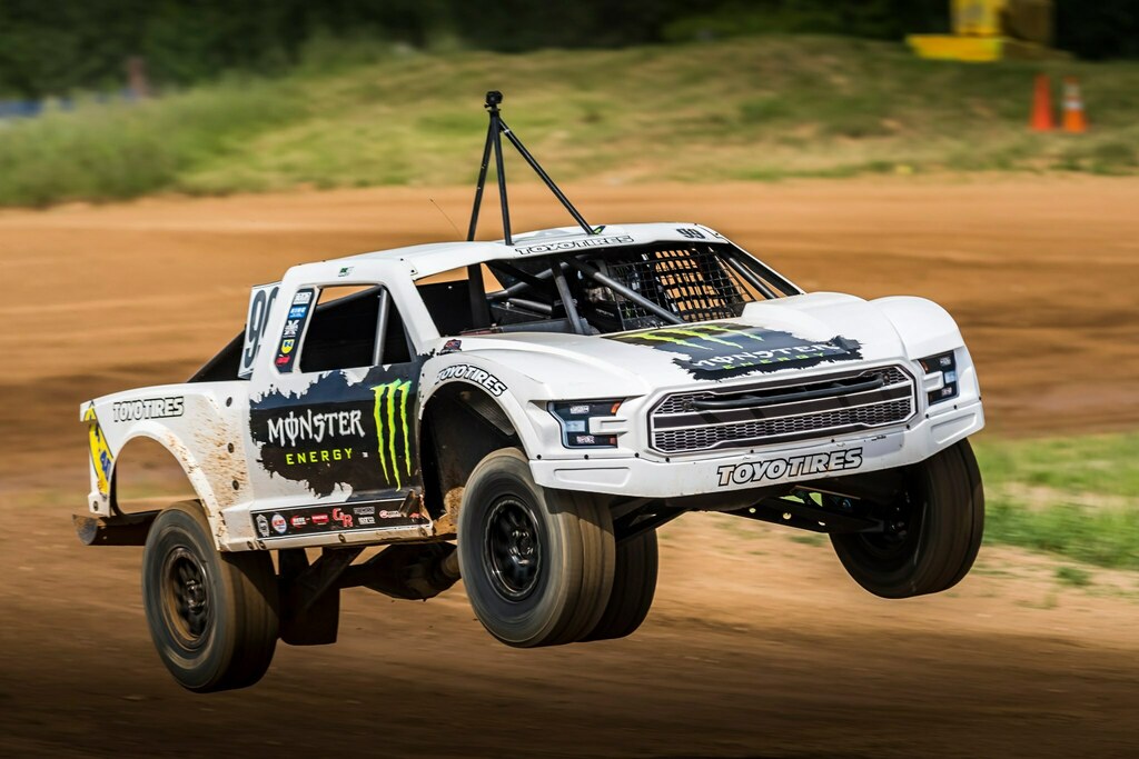 Who left their tripod on Kyle Leduc's roof? #offroad #wisconsin #4x4 #truck #trucks