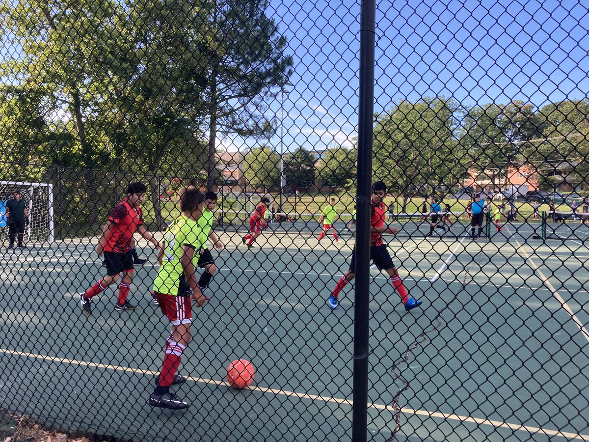 Size5Ball's tweet photo. #SummerFutsal games kicked off this evening with our @AlexandriaSoc club.  The #U14boys took to the #Ramsey courts for their fun opener. Thanks to coach  @LenzoTimothy for getting us coordinated… https://t.co/JLcO8pxPDD
