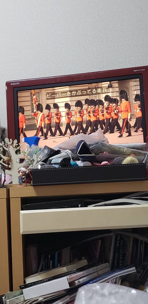 ｻｰﾋﾞｨ على تويتر ロンドン見物 ではなく マクレガー さんの勤め先 ハロッズに出掛けた ピーターとベンジャミン ロンドンの風景と イギリス生まれの 国民的キャラクターが 似合っていた なぜか パディントンや ホームズとワトソンに重なるなぁ 憧れました