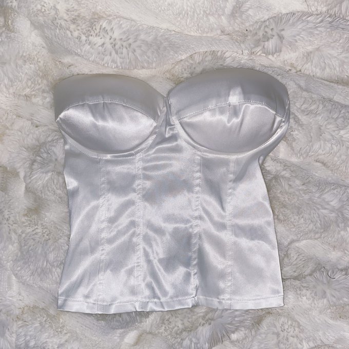 More items listed on my Poshmark❤️All for $10, make sure to follow me✨ https://t.co/U1XYBMIQUX https://t