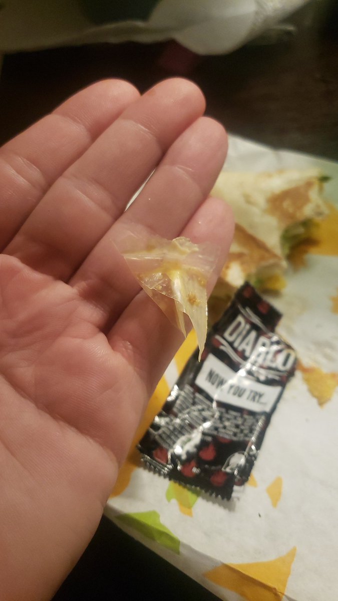 hayleymarks21's tweet photo. @tacobell I'm pretty sure plastic isn't supposed to be in my crunch wrap supreme... https://t.co/dSZqqPBEG6