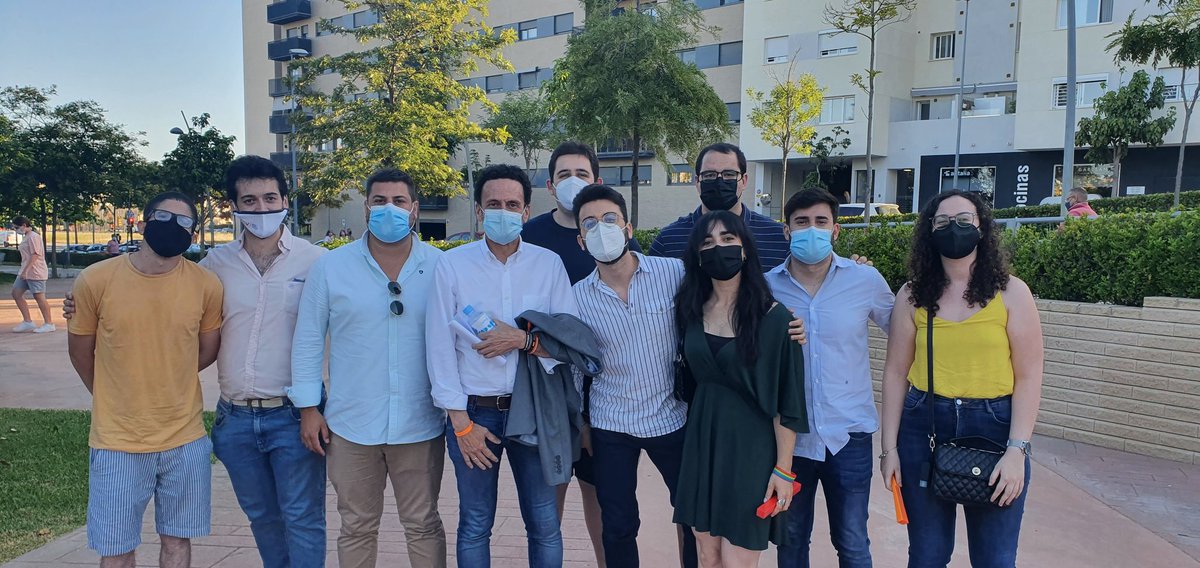 JcsAndalucia's tweet image. 🧡 Ayer los Jcs Málaga junto a la adjunta autonómica @Sylv_Fdez y el adjunto provincial @Alejandro96AMS  acompañaron en la Ruta #IlusiónNaranja en Málaga a @JuanMarin_Cs y @BalEdmundo 

💪Toca afrontar nuevos retos y trabajar por Andalucia y los jóvenes somos parte de ello