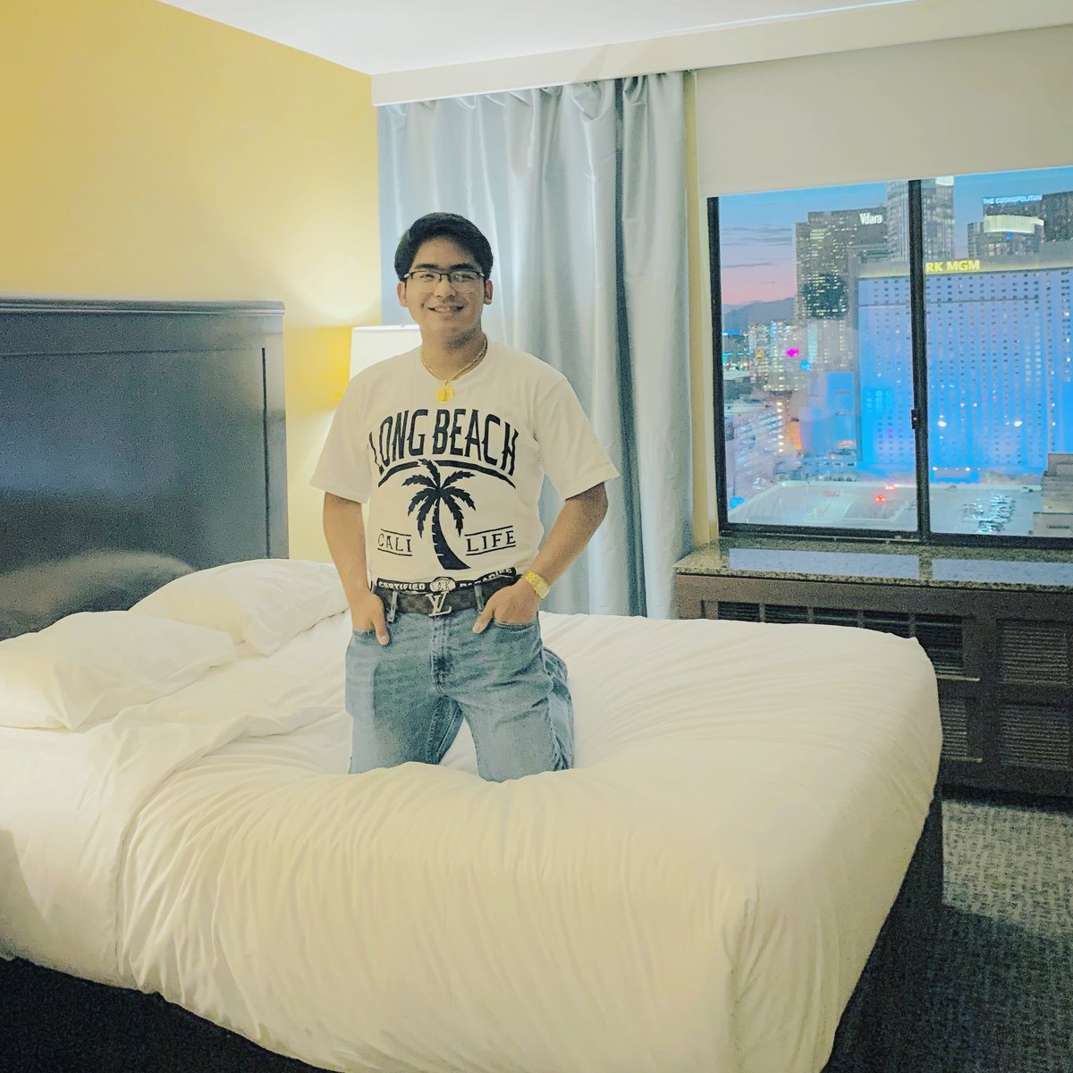 insta_rheytweet's tweet photo. June 25th, 2021 ~ Enjoying my 1st Day of Summer Vacay at Las Vegas!!๐คช๐ฅณ#Awesome.๐#VegasTime!!๐#StripView.๐#OurHotel!!๐ฅฐ#Excalibur!!๐๐ฐ#SummerVacation!โ๏ธ๐โฑ๐๐ด๐ด๐ด#Friday!!๐ https://t.co/uNNfwNHpRx