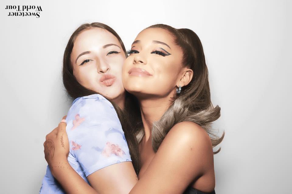 icqnbeneedy's tweet image. happy birthday bestie @ArianaGrande