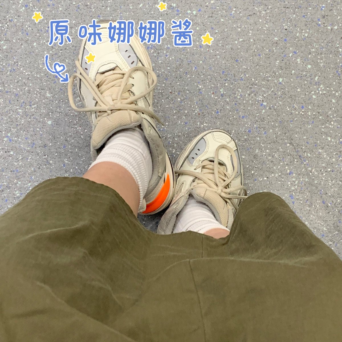 najiang2000's tweet photo. 逛了一天新鲜出炉的白袜子🤞
都没有人喜欢我的袜袜吗😞
要是这条转、赞或评有超过30！我就随机挑三位送我的袜子🧦！！！
#原味 #原味內衣褲 #原味袜子 #臭袜子 #臭襪 #臭足 #杭州 #女大学生 #白丝美腿 #白袜子 #闲置 https://t.co/dJAhdVBw82