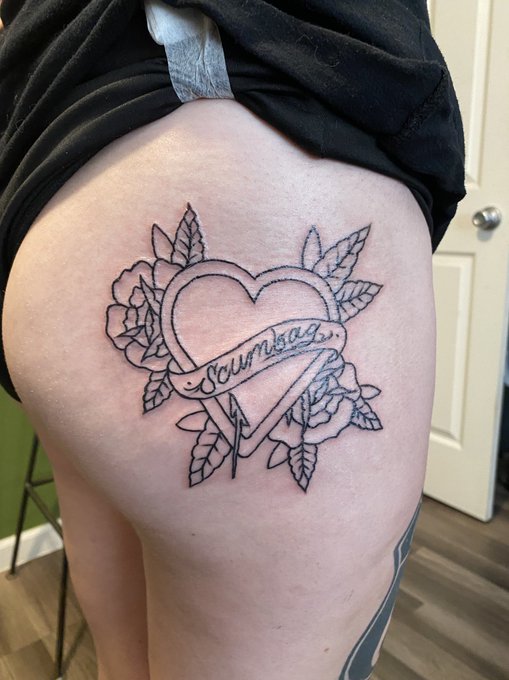 Booty tattoo! https://t.co/hv5UoDyfiF<a href="/tag/newprofilepic"class="tags"><span>#newprofilepic</span></a>