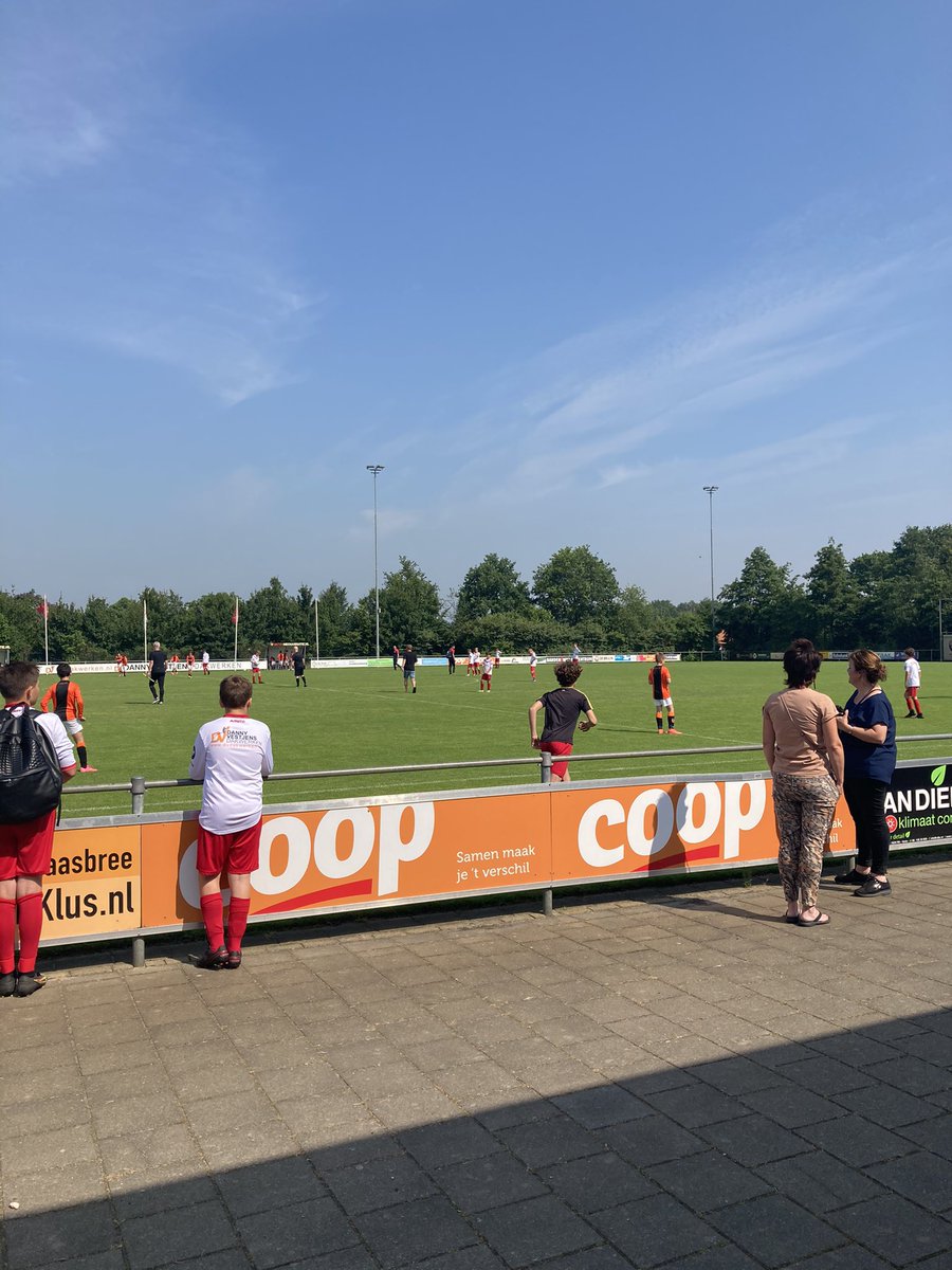 Eindelijk weer potje voetbal van m’n zoon kijken 👌👌👌 <a href="/mvc19/">MVC'19</a> #versoepelingen