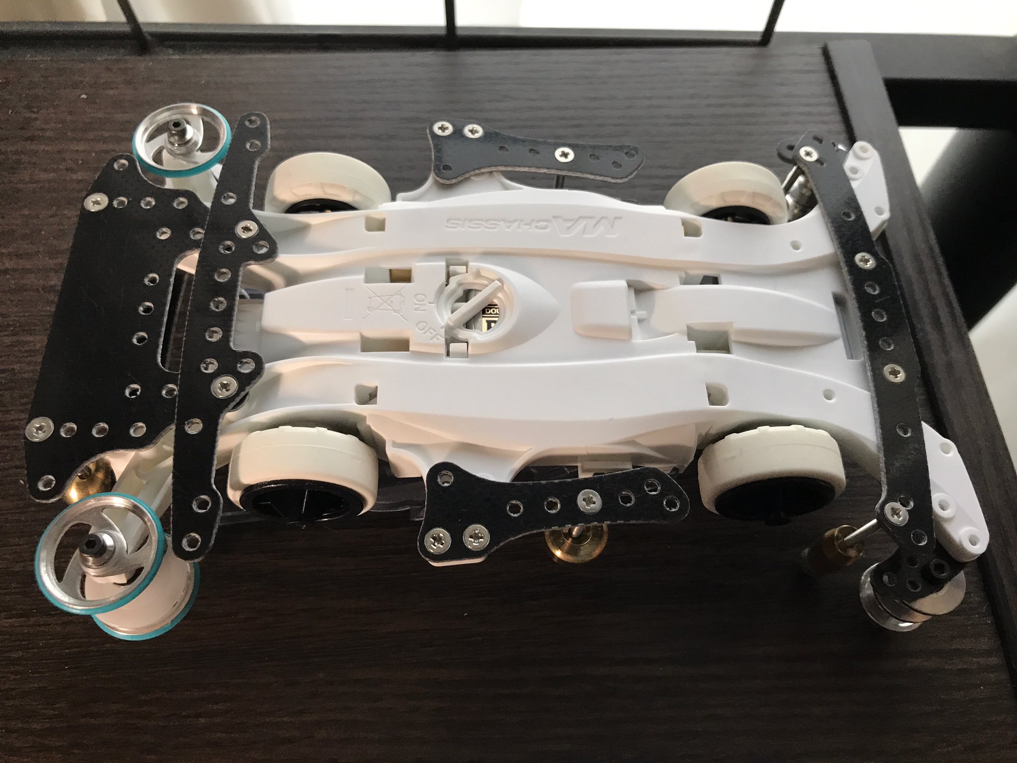 ミニ四駆 完成品 B-MAX デクロス Item No:186501/32 ミニ四駆PROシリーズ No.50 DCR-02