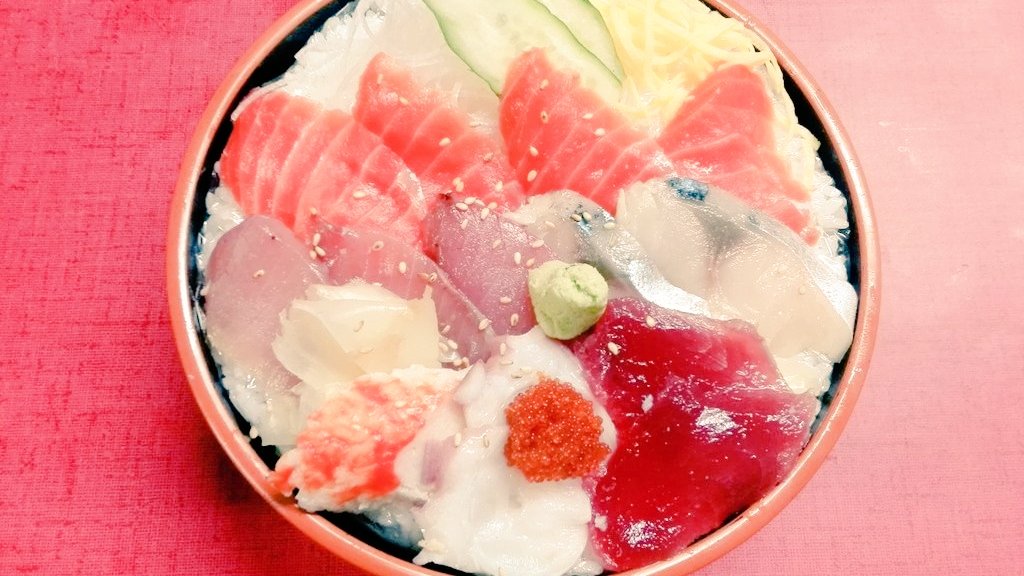 こうりん亭親父 Pa Twitter 今日は 海鮮丼 今日もいろいろ入れたよ レギュラー900円 メガ1350円 生うに海鮮丼 たっぷりのネタにウニも入れて ご飯大盛りにしないとネタが余るよ 生うに海鮮丼 1880円を1680円 単品 山賊揚げ おかずにどうぞ 280円 こうりん亭親父 Pa Twitter 今日は 海鮮丼 今日もいろいろ入れたよ レギュラー900円 メガ1350円 生うに海鮮丼 たっぷりのネタにウニも入れて ご飯大盛りにしないとネタが余るよ 生うに海鮮丼 1880円を1680円 単品 山賊揚げ おかずにどうぞ 280円
