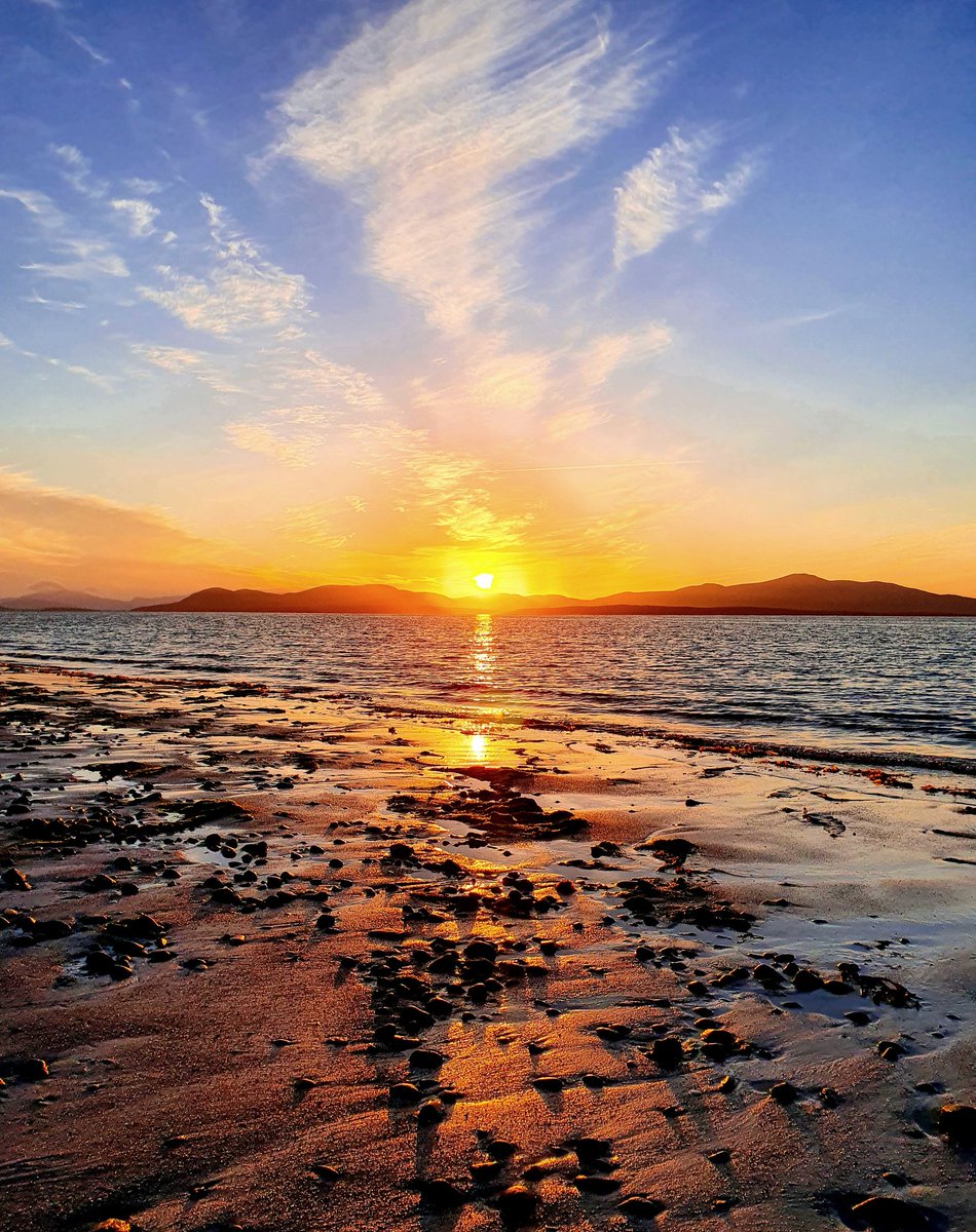 Morning. Awake since 4am, thanks to some inquisitive sheep! Grateful though, as got to spend an hour walking on the beach as the sun came up. An uplifting start to what has the makings of a spectacular day.