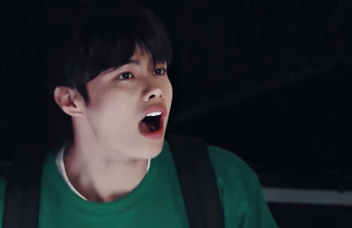 vydedidi's tweet photo. Thời gian trôi nhanh như chó chạy ngoài đồng, mới đó mà 1 năm rồi 😱 https://t.co/Ytx1Qi6W8v