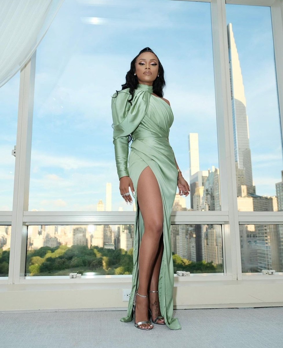 QueenBs_World's tweet photo. One time for the Birthday Queen ๐ธโค๐๐ฅ๐ฅณ
@bonang_m 's birthday dinner look ๐๐ฅ๐
Styled by: @IamHDiddy of course!
Dress: @donamatoshi
MUA: @JuicyLooks_MUA
Shoes: @giuseppezanotti
#ChapterB34
๐๐๐ฟ๐ฆ https://t.co/iRpa3FbFDN