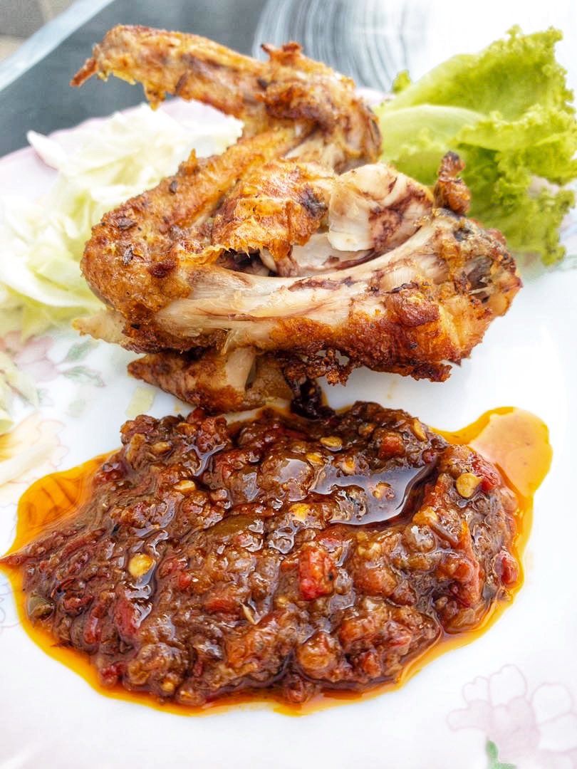Firhad85's tweet photo. Terbaik sambal ni. Sedap gila makan dengan nasi. Batch kedua ni pedas berdesing. 🔥🌶 https://t.co/G1tWRIic5i