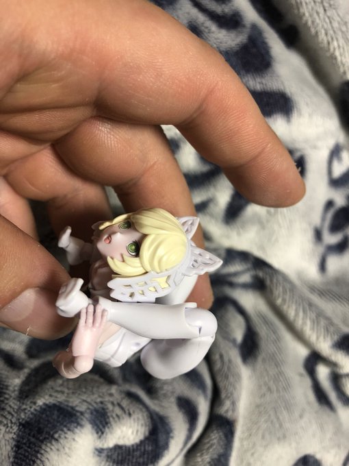 さらに稼働をよくしたぞ
体育座りできるようにした 