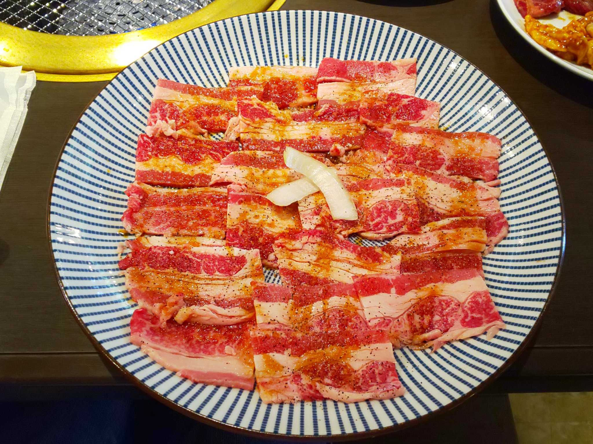 Daisuke Inagaki 彡 徳々カルビランチ 250g 焼肉黒塀家 焼肉 黒塀家 埼玉県の馬車道グループの焼肉 屋さんです たっぷりの焼肉がお得に食べられるランチのセットです T Co Lzeypdddam Twitter