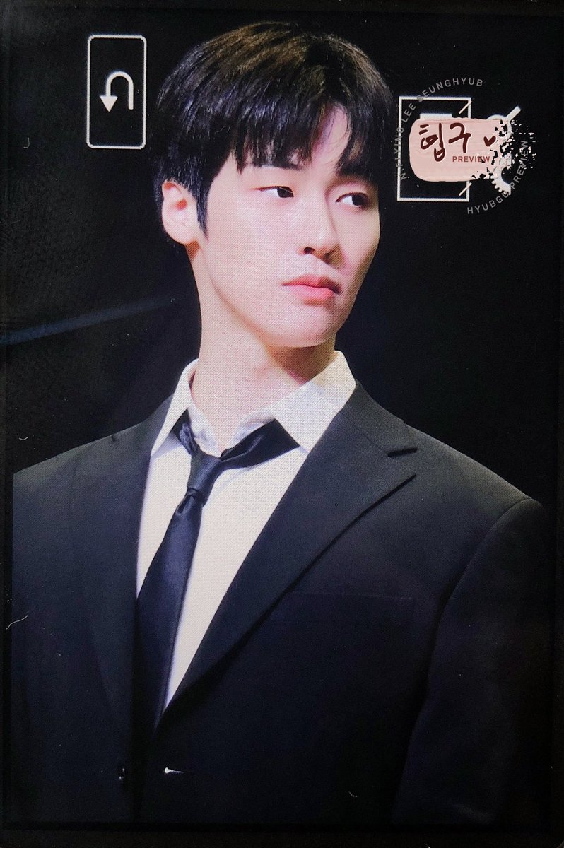 HyubGu's tweet photo. 210626 뮤코 팬사인회
엔플라잉 이승협 preview 

#이승협 #승협 #승짱 #LeeSeunghyub 
#엔플라잉   #NFlying https://t.co/rbHWbnivtU