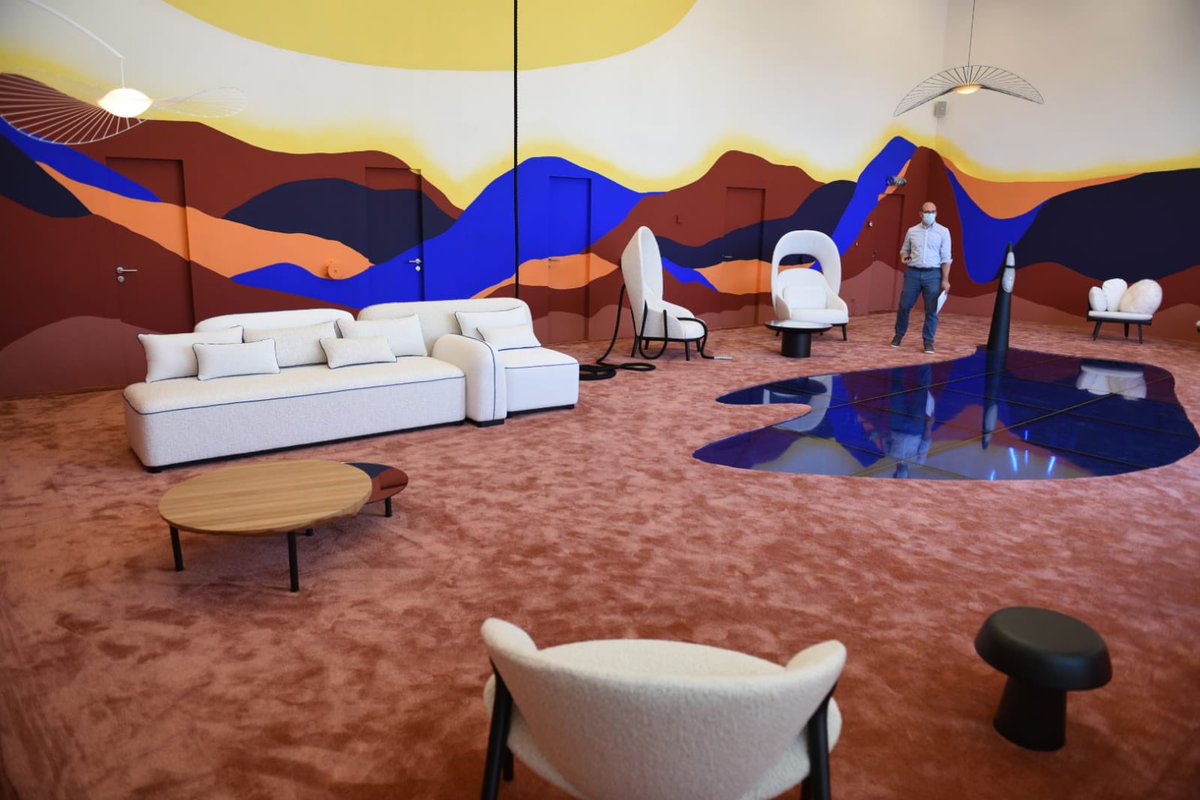 JPGiran's tweet image. 🔹Lancement hier soir à la Villa Noailles de la 15ème édition du Festival international de Design en présence de l'invitée d'honneur Constance Guisset.
#hyeres #designparade 

👉 Plus d’informations: villanoailles.com/festivals/desi…