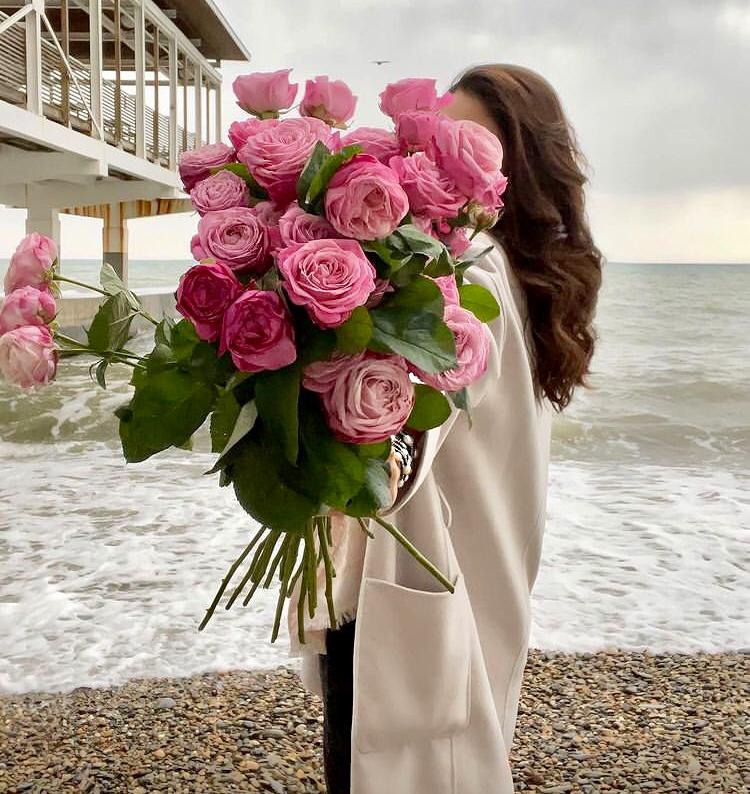fulyasonmez48's tweet photo. G☕️naydınnn
H💙y💙t
Güneşi kucakladım da öyle geldim kapınıza.
Bir tutam güneş,
bir tutam sevgi,
bir tutam dostluk bırakıyorum yüreğinize...
🍒🎻👒#Hafta #sonunuz #gönlünüzce #olsun 🌹☕🎻👒 https://t.co/FKEumn5i77