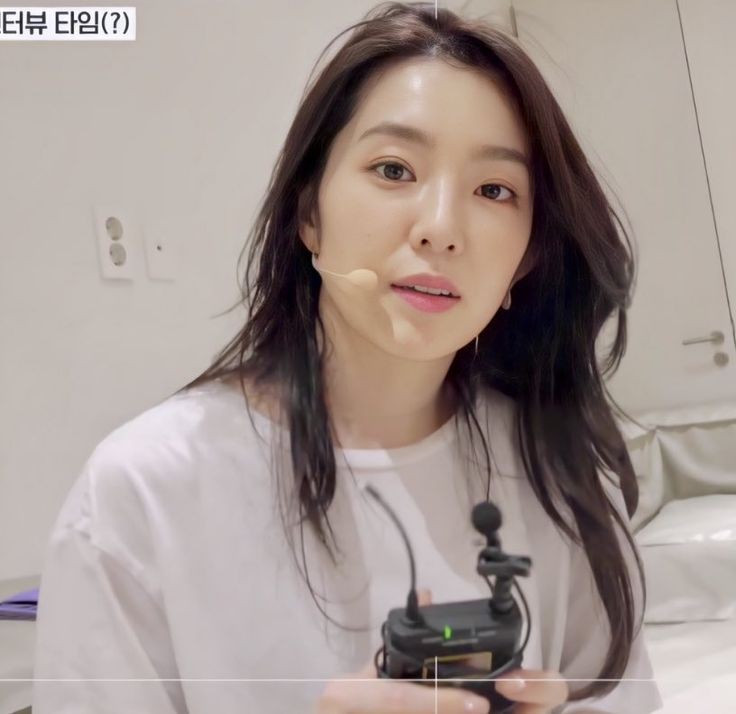 Nadhira' tweet media