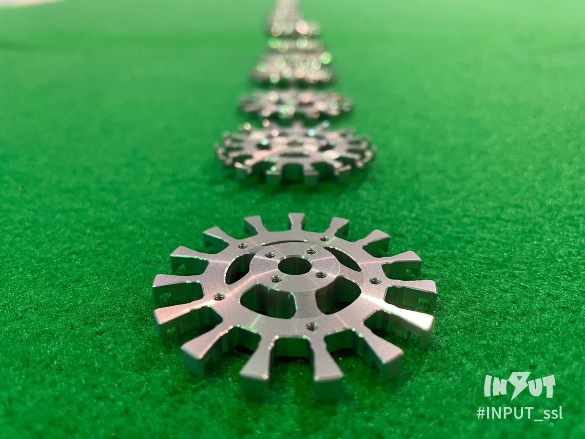 inputssl's tweet image. 【世界初超薄型オムニホイール】
世界に誇る高精度スピンドル・高精度軸物部品を生産する長岡のエヌ・エス・エス株式会社様にメカロックと一体型の世界初超薄型オムニホイール（軸締結時11mm以下）をアジア・パシフィック大会に向け、たくさん生産していただきました！