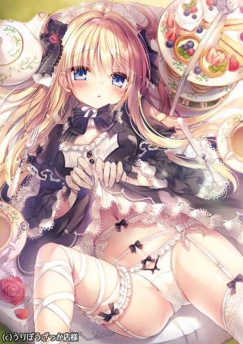 アフタヌーンティーのデザートのあとのデザート🍰
#UW5 