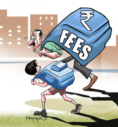 Bassit_Parvez's tweet photo. Reduce fees ,reduce burden from parents .
#NoFeesHikeInUoS https://t.co/40aRqxFaw9