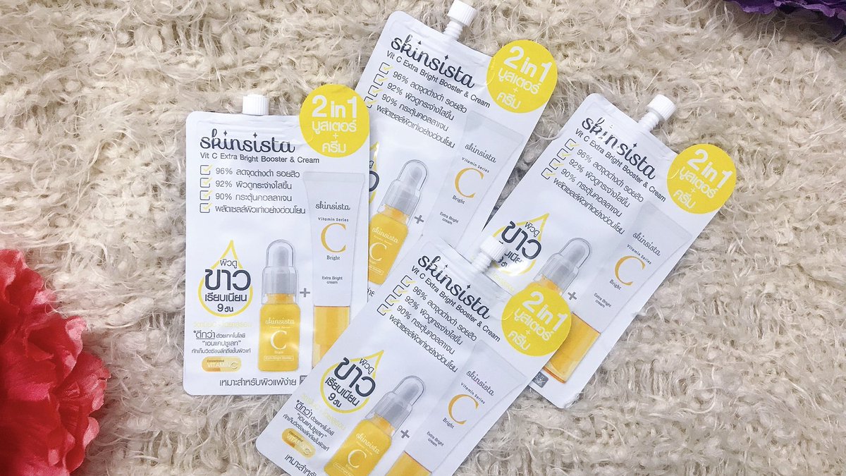 pingnp_'s tweet image. เห็นป้ายยาครีมซอง #Skinsista มาเยอะมาก จนต้องลองซื้อมาใช้ เนื้อเจลจะมีกลิ่นหอมอ่อนๆ🍋 เอาจริง!ใช้แล้วคือรู้สึกหน้าใสขึ้นตั้งแต่อาทิตย์แรกเลยอะ รอยสิวยุบลงไปเยอะด้วย หาซื้อง่ายตามเซเว่น ใครอยากลองต้องรีบซื้อน้า #SSHonestReview #รีวิวหน้าหมองคล้ำ #SSHonestReview #รีวิวหน้าหมองคล้ำ