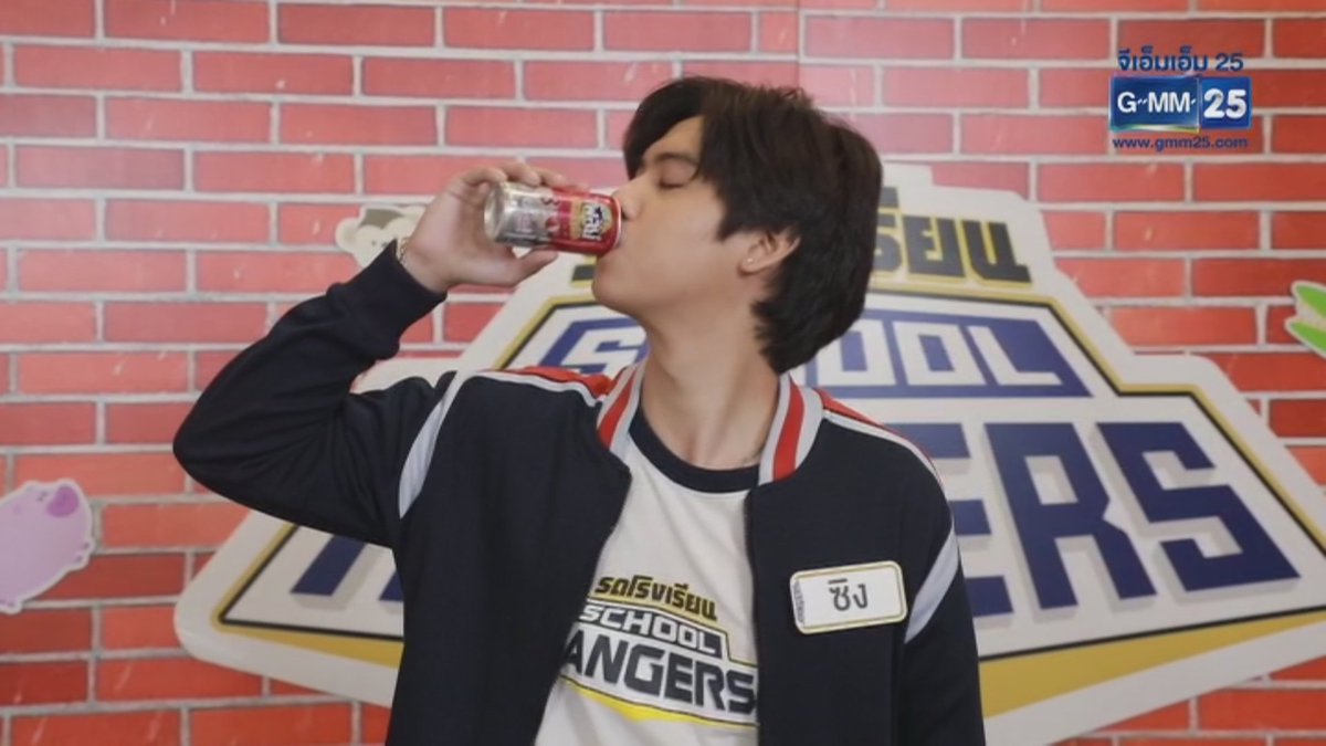 haritfanclub's tweet photo. #ESTPLAY พรีเซนเตอร์หล่อบอกต่อด้วย
#ssingss #张翊昕 #ซิงหฤษฎ์
#รถโรงเรียนSchoolRangers
#estPLAYJellyShake #estPLAYPlusB
#เอสเพลย์เยลลี่เชค #เอสเพลย์วิตามินบี https://t.co/6zvKRCAVOf