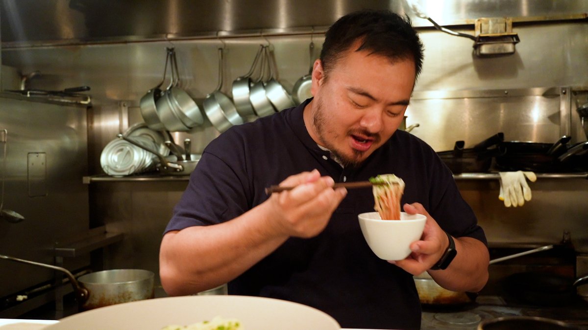 鳥羽 周作 夏にぴったり 無限トマトそうめん トマトジュース めんつゆ はちみつ 水にホワイトバルサミコ なければりんご酢 を入れたつゆにミョウガ 大葉 生姜 バジル ネギの薬味爆弾を投入するだけ さっぱりしてるので暑い日でもペロリといけ