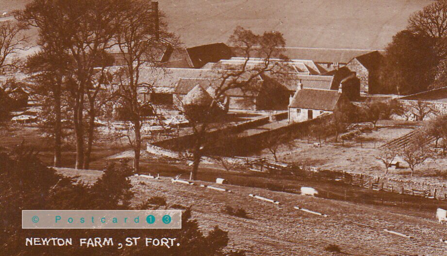 postcard13's tweet photo. St Fort
Wormit
Newport on Tay
Newton Farm at StFort, cluster of traditional farm steading buildings, cottages and hay stacks at the hamlet near Wormit
#Fife
#StFort
#NewportOnTay
#Wormit https://t.co/91ot8MrYXa