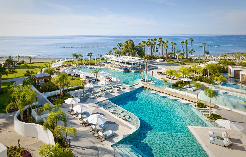 Book your summer holidays at the only luxury internationally branded hotel on the island nestled amidst 25 acres of beautifully landscaped gardens with hundreds of palm trees.  #parklanecyprus #limassol #Cyprus #luxuryholidays #marriottbonvoy #parklaneexperience