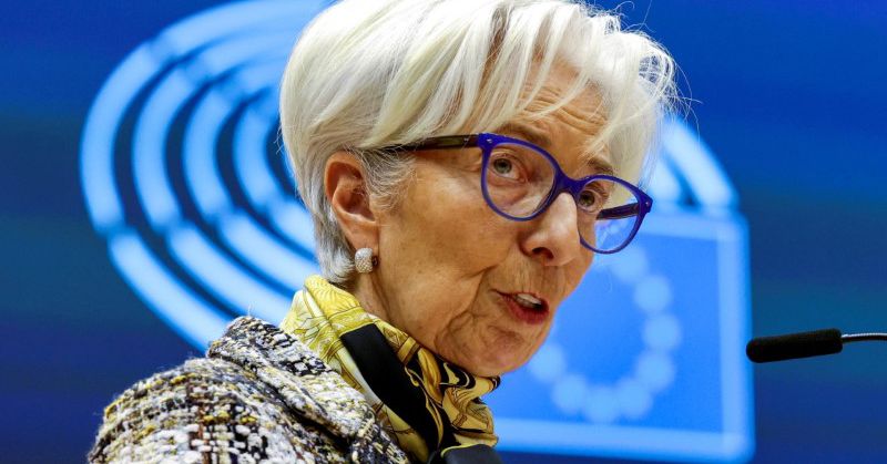 EU_SRB's tweet photo. 📰 #SRBreads "I am not suggesting that the pandemic emergency purchase programme (PEPP) is going to stop on 31 March," @ecb’s @Lagarde says.
➡️ https://t.co/cl9ZlglglE via @Reuters https://t.co/ZSqwhXkffO