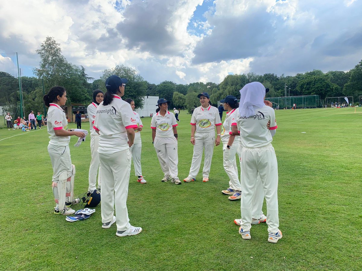 NatAsianCC's tweet image. Exciting finish to a fantastic day - MCC - 124 - 5 (20 Overs) NACC - 118 - 9 (20 Overs) ⁦@MCCOfficial⁩ ⁦@RegalFoods⁩ ⁦@graynics⁩ ⁦@SCT_Tails⁩ ⁦@isaguha ⁦@kay_baig⁩ ⁦@Sabanasim7⁩ #DevelopingPartnerships #EmpoweringOpportunities 🏏⁦