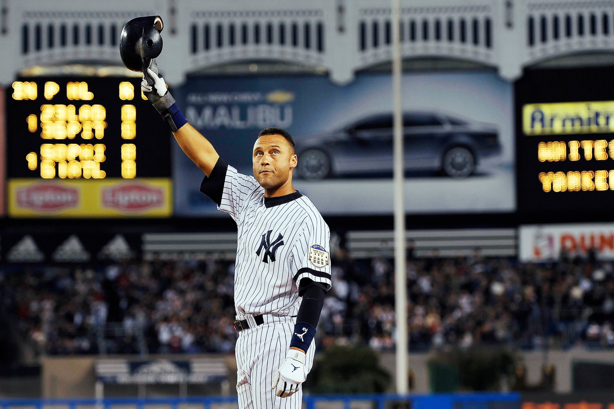 Happy 47th birthday to Derek Jeter, one of the best baseball players of all-time 
