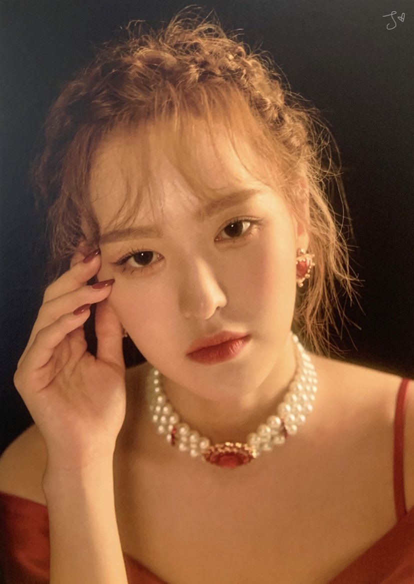 Red velvet ウェンディla rouge