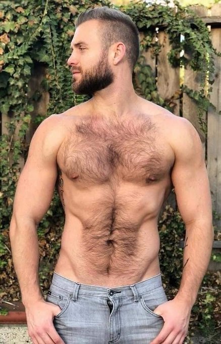 ?June 26, 2021? #hairsome #hairychest #hairygay #hairyfan #scruff #beardedhomo #beard #hairymen #gay
