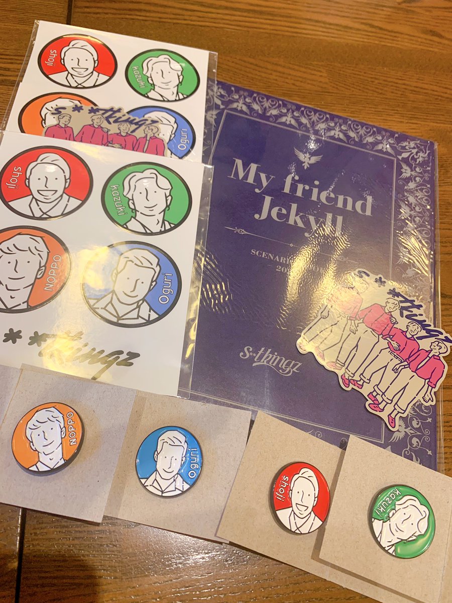 fun9ypan's tweet photo. 感動感涙😭✨朗読とダンスで綴るジキル&amp;ハイド📕ショージさんとオグリンの熱量に圧倒❗️最高ッ👏💜こんなご時世に開催してくれて、、感謝しかない☺️やッぱりナマ舞台に替えられるモノはないよ。
#MyFriendJekyll
#持田将史 #小栗基裕
#shitkings #stkgz
#2列目ど真ん中😍
#ランダム嬉ピンバッチ揃った💕 https://t.co/PqJEfIhqPA