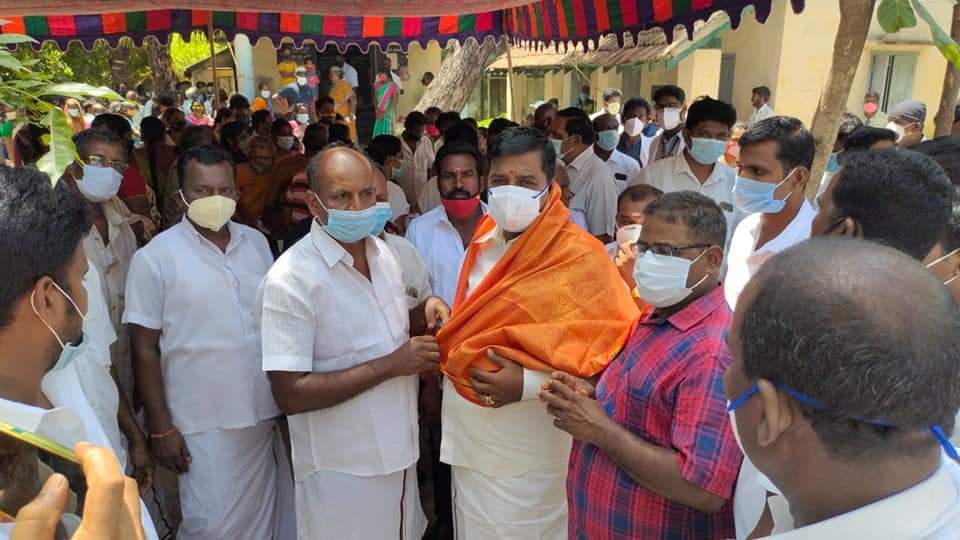 Nivedhamurugan_'s tweet photo. நாகை வடக்கு மாவட்டம்,பூம்புகார் சட்டமன்ற தொகுதி 
குத்தாலம் மேற்கு ஒன்றியம், 
மாதிரிமங்கலம் ஊராட்சியில்  
கொரோனா தடுப்பூசி முகாமை  
துவக்கி வைத்து போது
@mkstalin 
@Udhaystalin 
@DMKNagapattinam https://t.co/Dzaizf7x7F