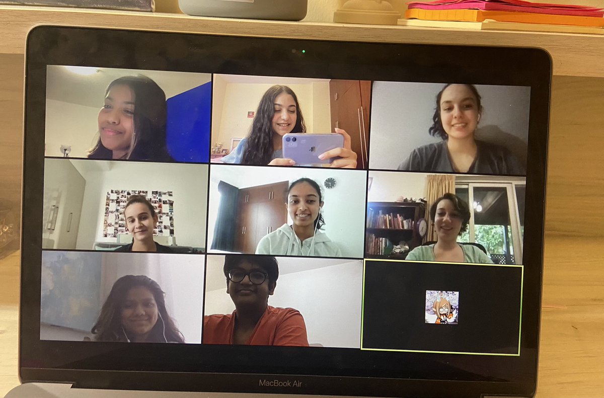 smiles4zayed tweet media
